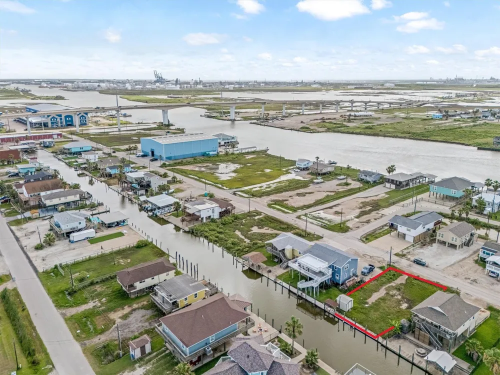 6 Shark Lane Surfside Beach, TX 77541