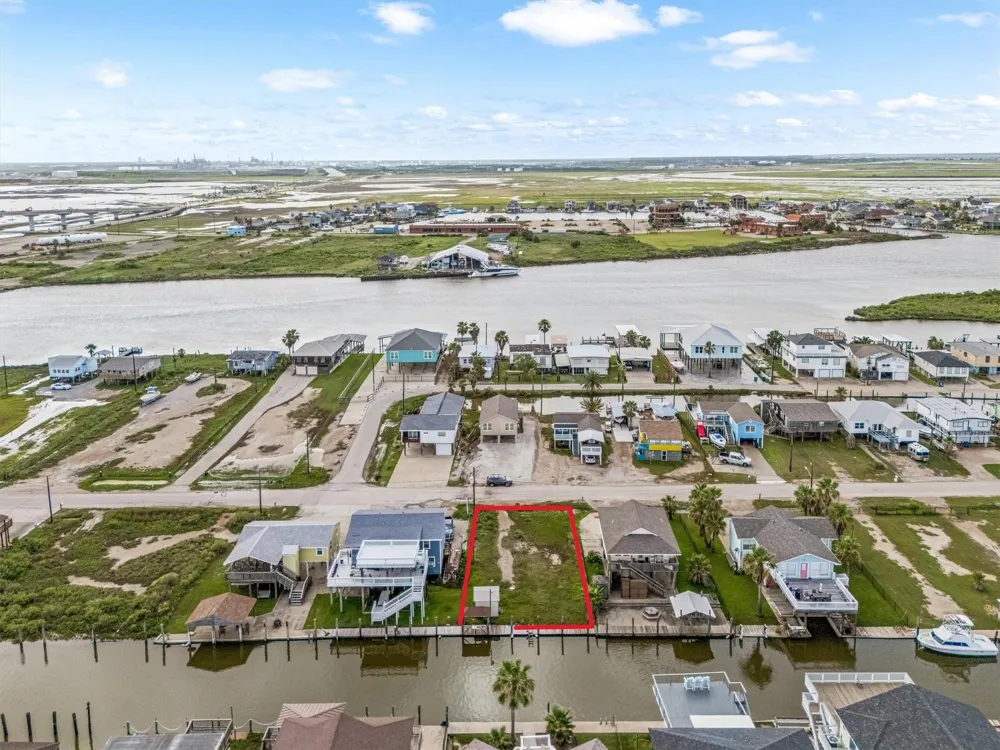 6 Shark Lane Surfside Beach, TX 77541
