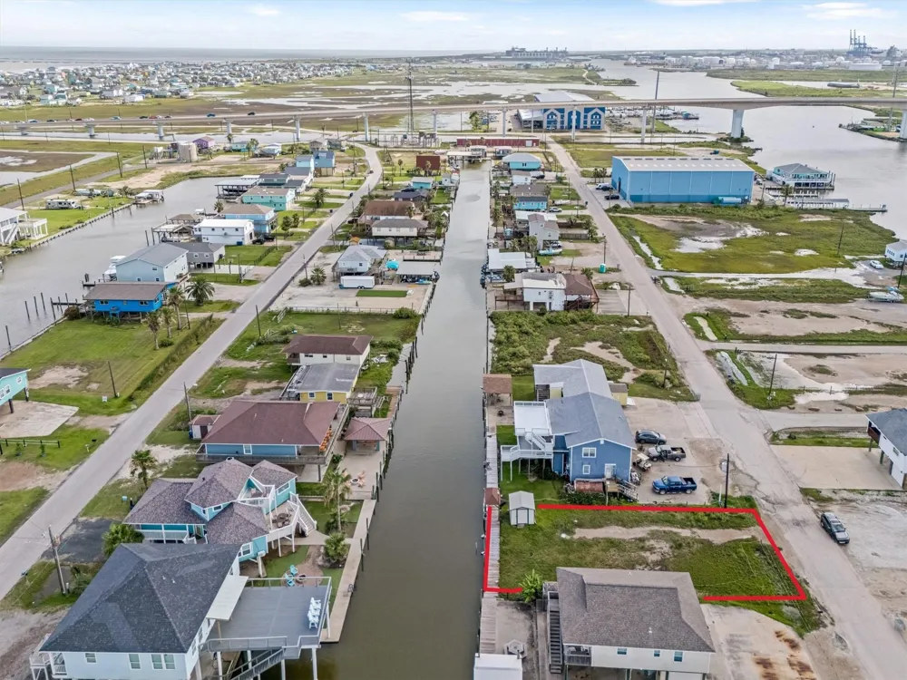 6 Shark Lane Surfside Beach, TX 77541
