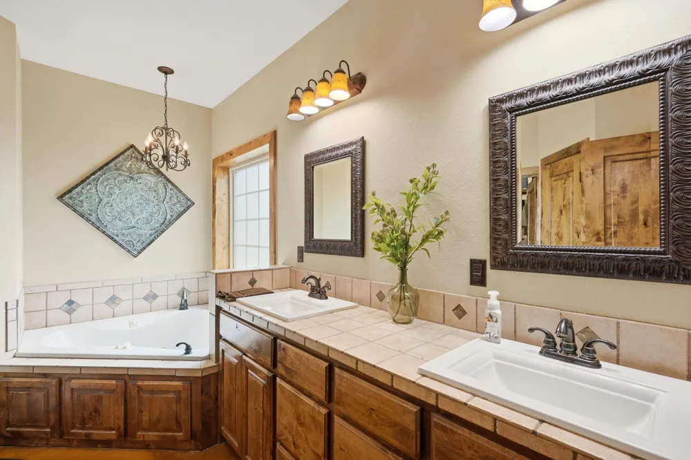 15030 Fm 600 Avoca, TX 79503
