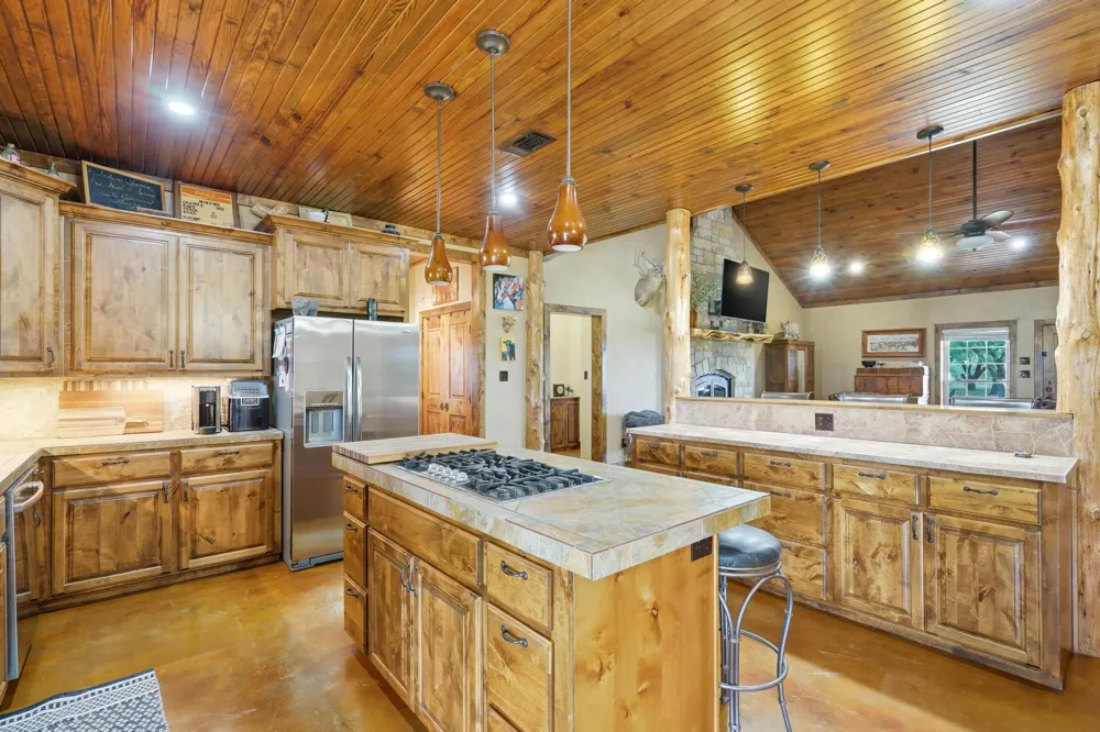 15030 Fm 600 Avoca, TX 79503