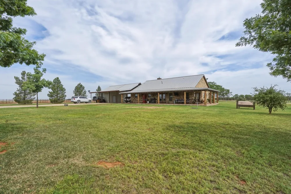 15030 Fm 600 Avoca, TX 79503