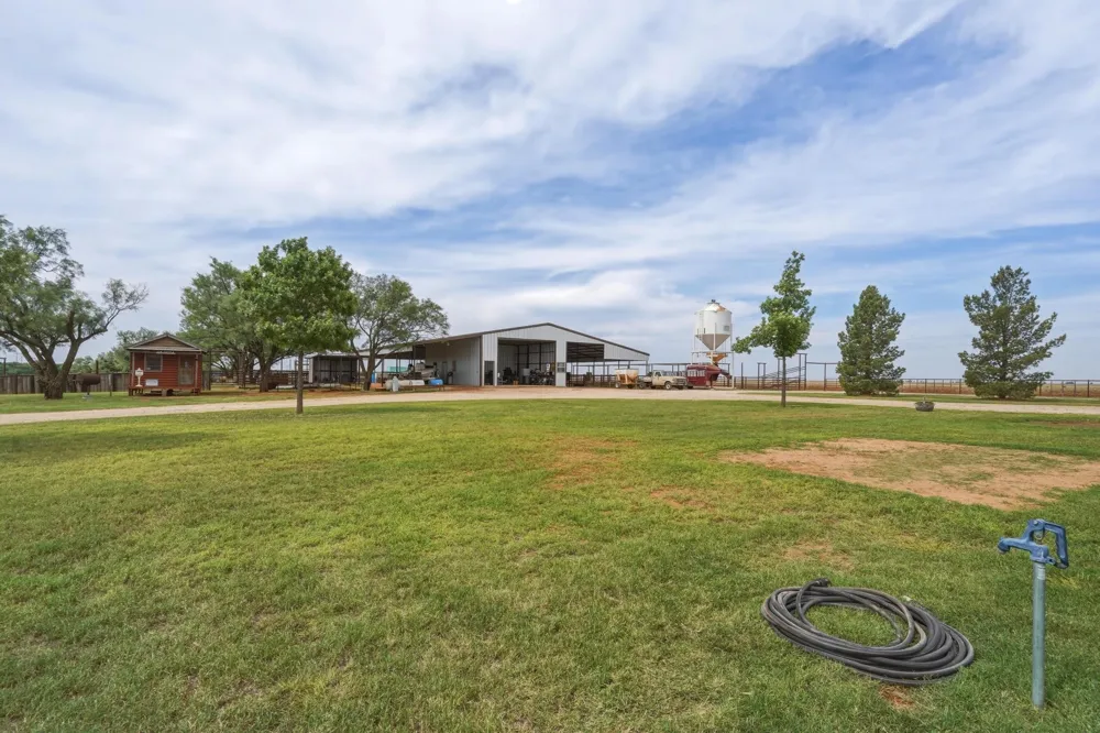 15030 Fm 600 Avoca, TX 79503