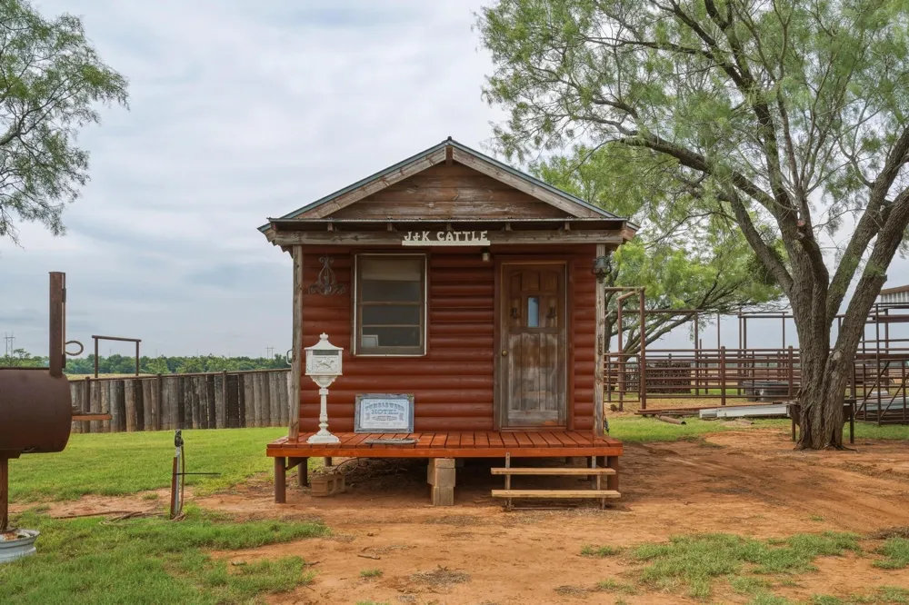 15030 Fm 600 Avoca, TX 79503