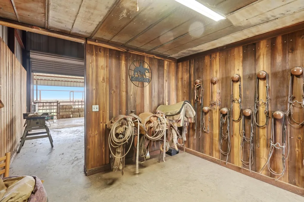 15030 Fm 600 Avoca, TX 79503