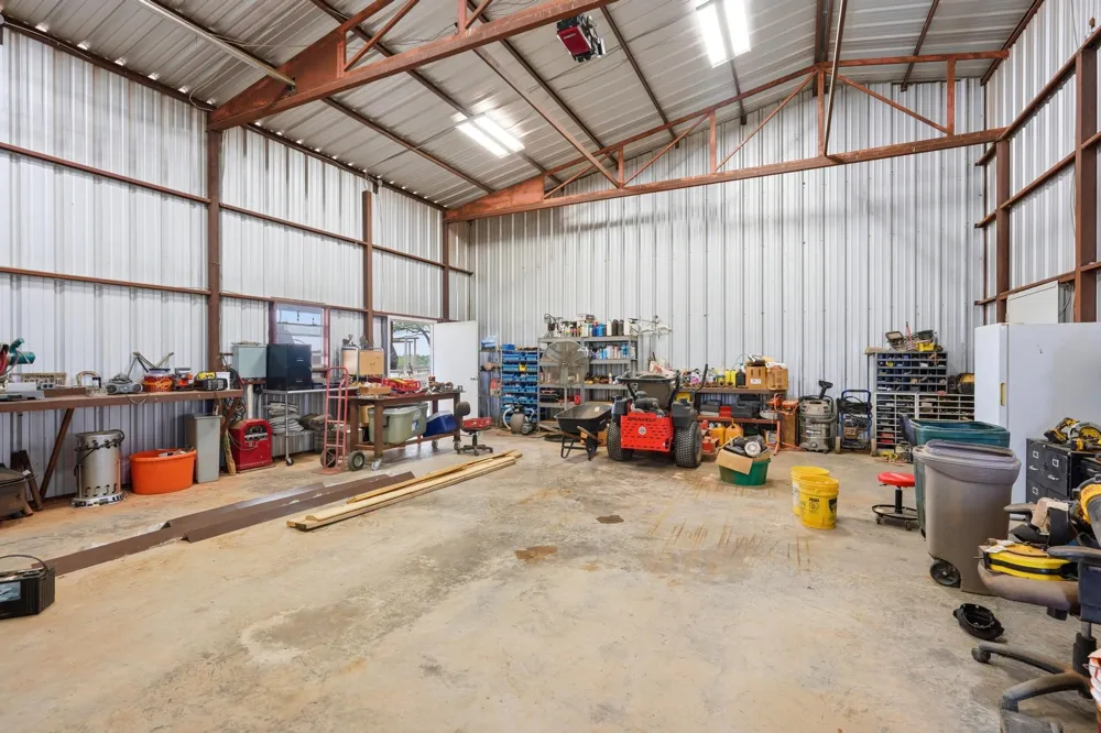 15030 Fm 600 Avoca, TX 79503