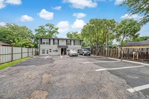 217 Johnson Street #1