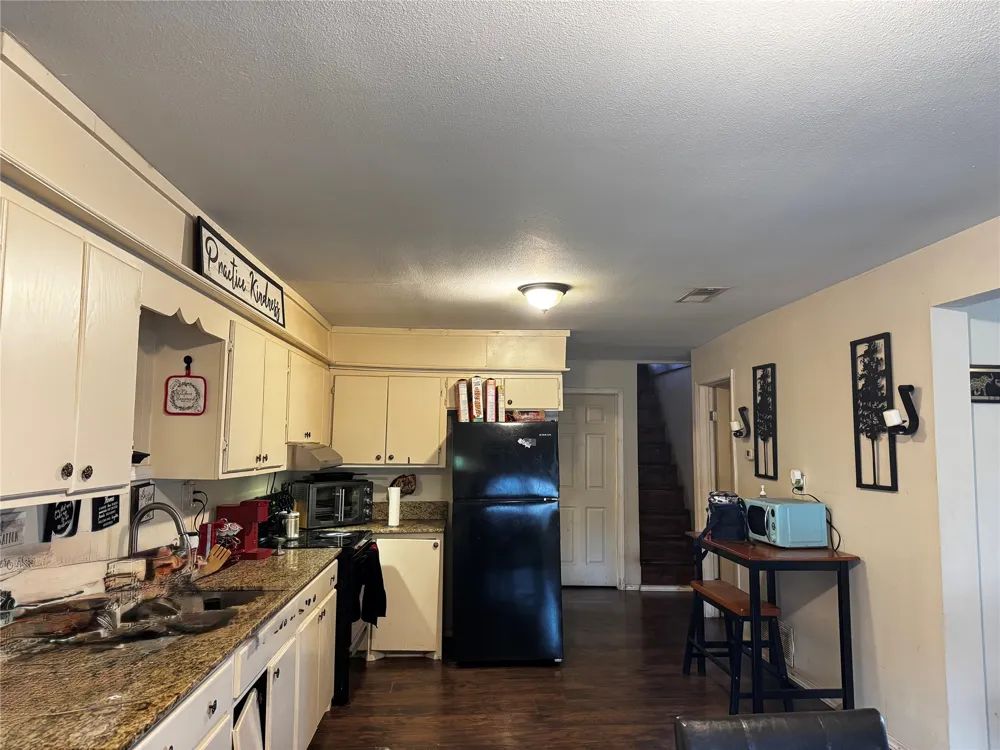 108 Ellis Ave Avenue Mt Pleasant, TX 75455