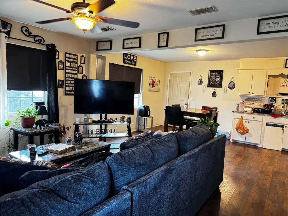 108 Ellis Ave Avenue Mt Pleasant, TX 75455