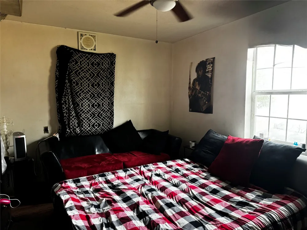 108 Ellis Ave Avenue Mt Pleasant, TX 75455