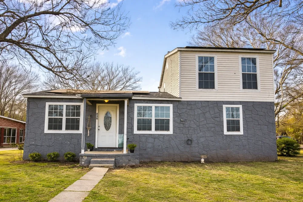108 Ellis Ave Avenue Mt Pleasant, TX 75455