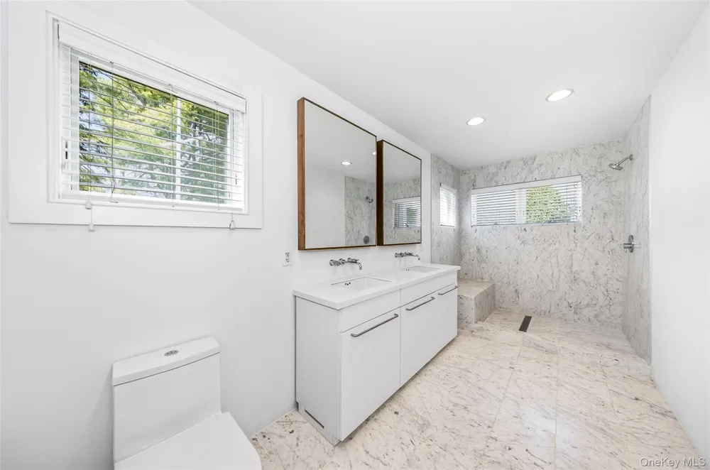 4 Far Pond Road Southampton, NY 11968