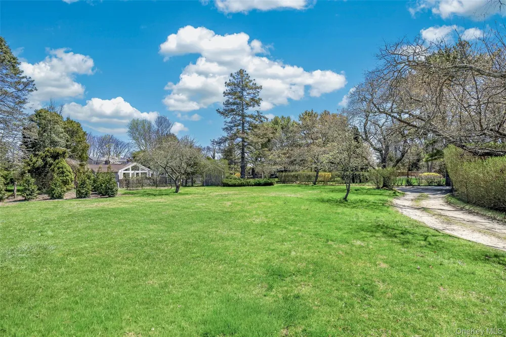 4 Far Pond Road Southampton, NY 11968