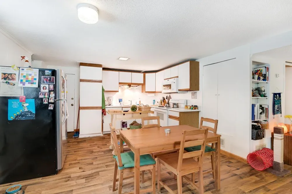 4005 W 44th Street #C Edina, MN 55424