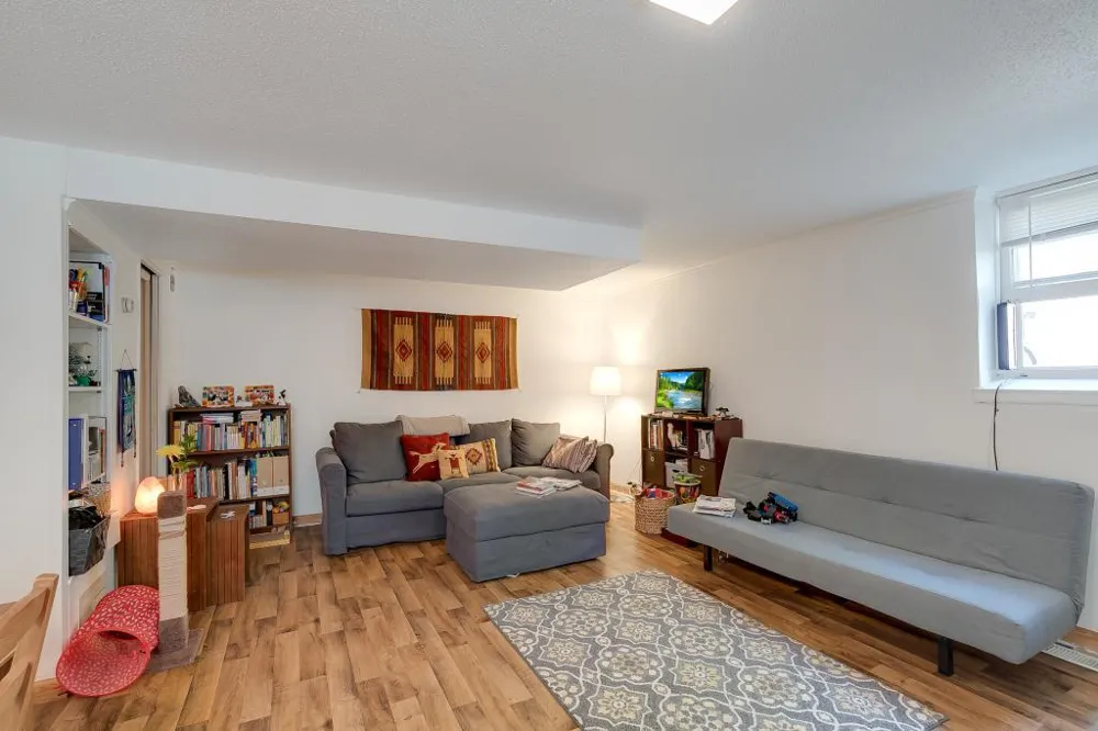 4005 W 44th Street #C Edina, MN 55424