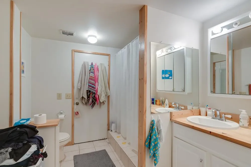 4005 W 44th Street #C Edina, MN 55424
