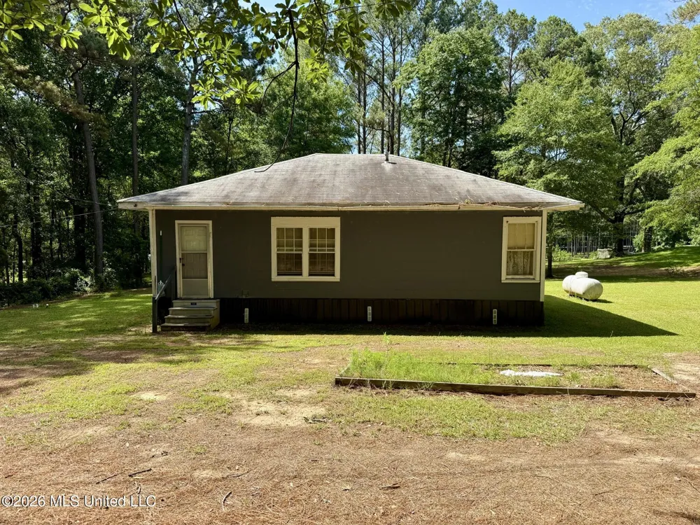 11036 Attala Road 4202 Kosciusko, MS 39090