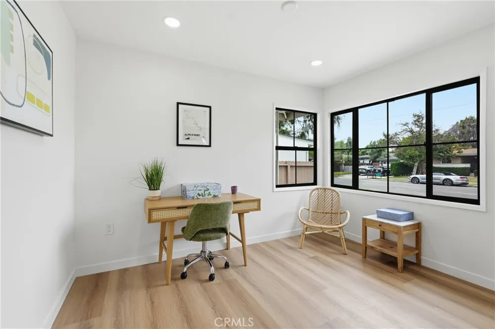 3308 Faust Long Beach, CA 90808