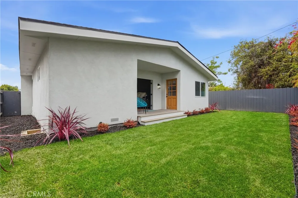 3308 Faust Long Beach, CA 90808