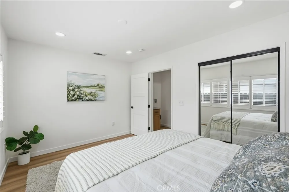 3308 Faust Long Beach, CA 90808