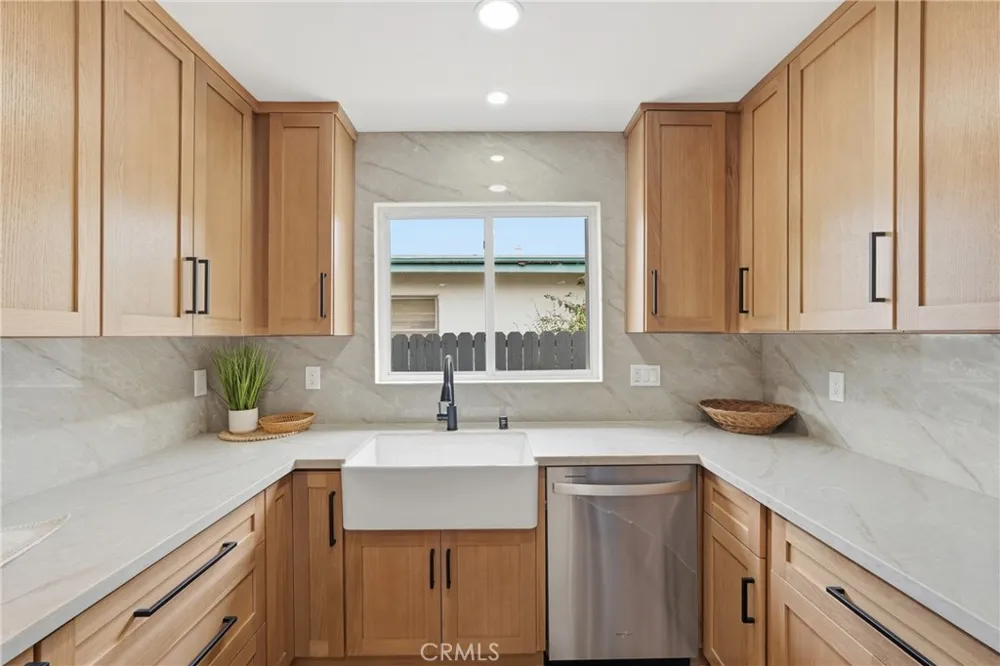 3308 Faust Long Beach, CA 90808