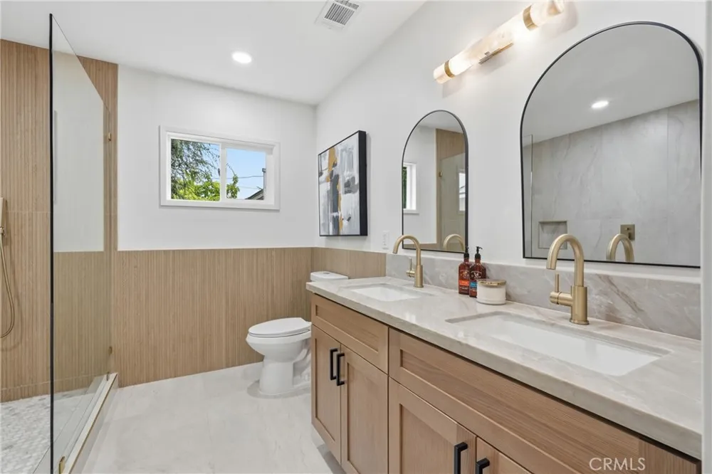 3308 Faust Long Beach, CA 90808