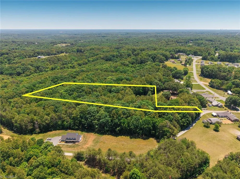 102 Hawks Road King, NC 27021