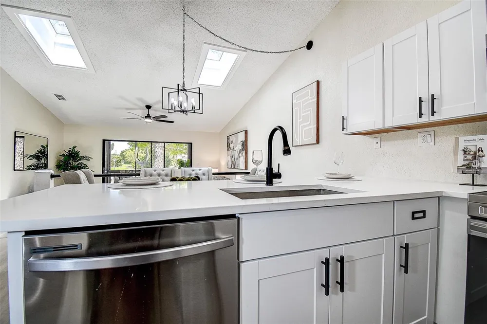 6204 92ND PLACE #3705 Pinellas Park, FL 33782