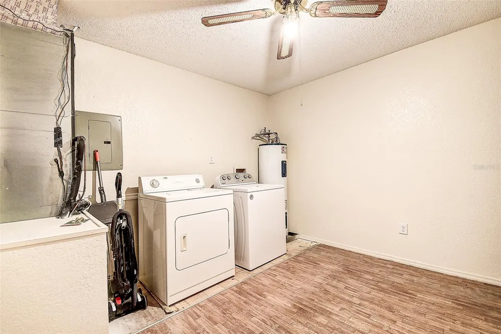 6204 92ND PLACE #3705 Pinellas Park, FL 33782