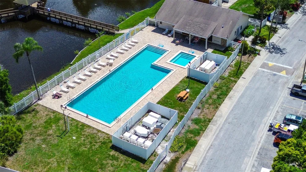 6204 92ND PLACE #3705 Pinellas Park, FL 33782