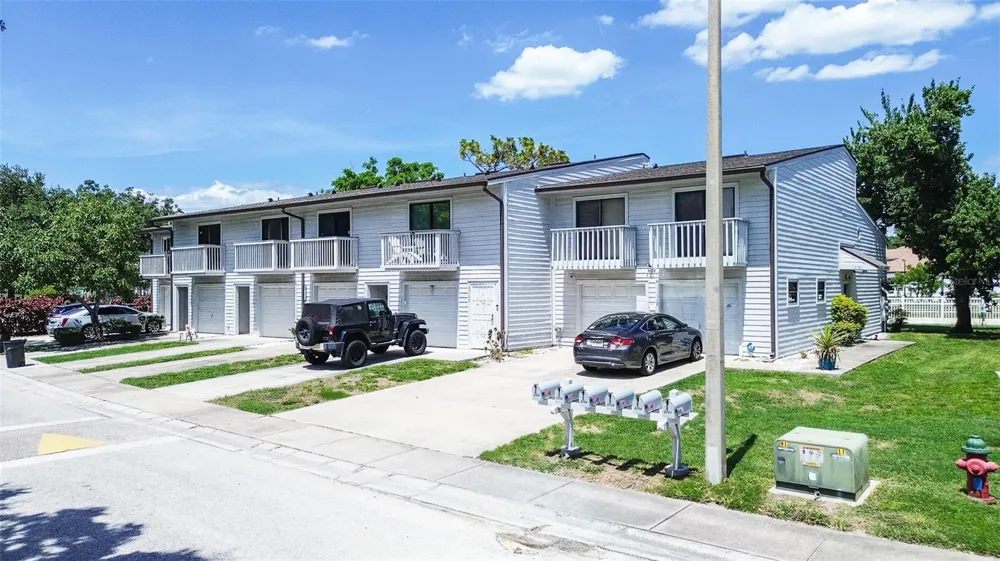 6204 92ND PLACE #3705 Pinellas Park, FL 33782