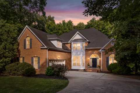 2305 Covington Cove Lane