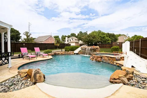 4304 Cape Cod Drive