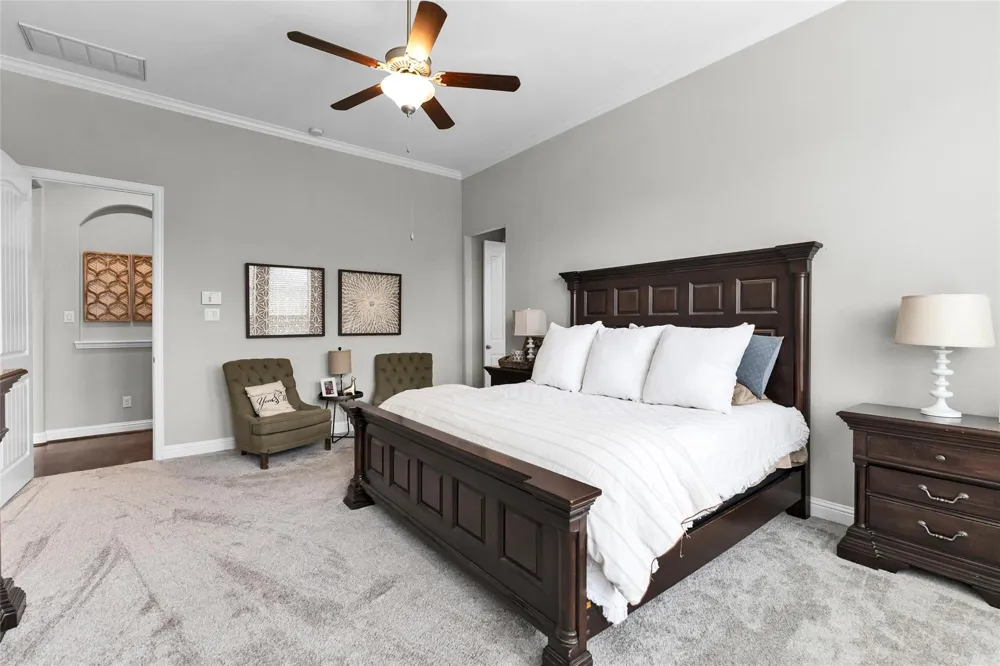 561 Rolling Brook Lane Pinehurst, TX 77362