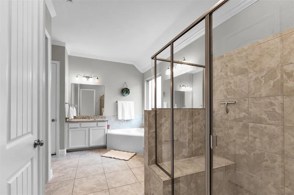 561 Rolling Brook Lane Pinehurst, TX 77362