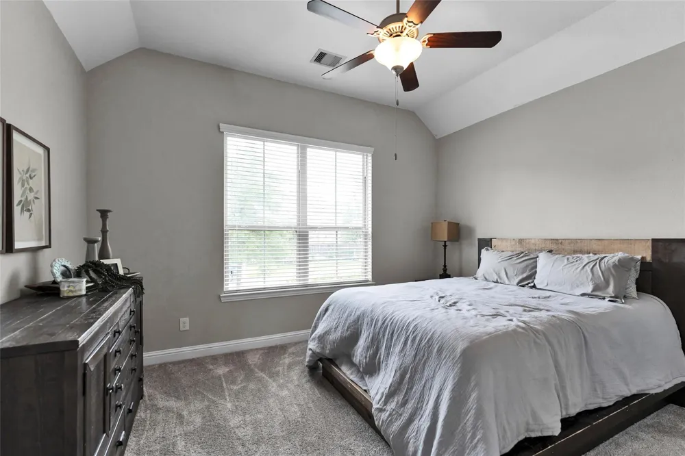 561 Rolling Brook Lane Pinehurst, TX 77362