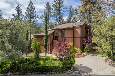 15908 Edgewood