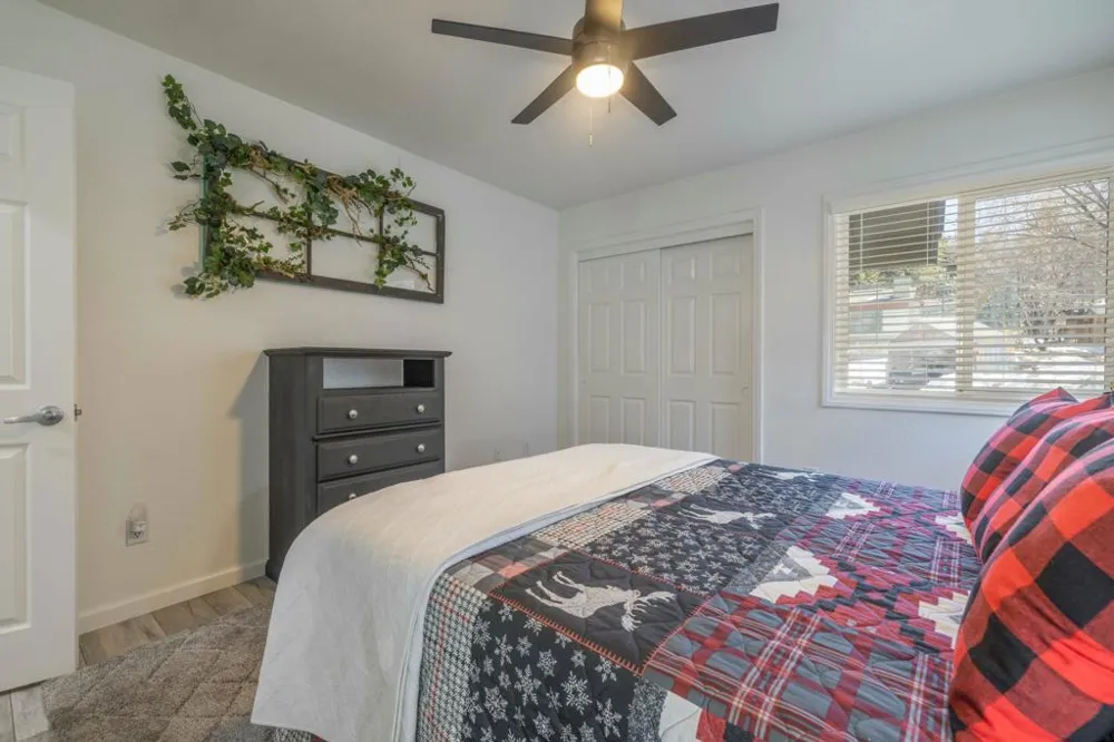 43063 Goldmine Woods Lane Big Bear, CA 92315