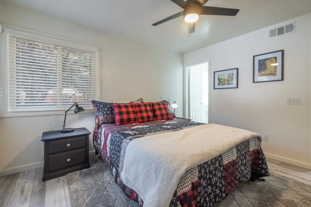 43063 Goldmine Woods Lane Big Bear, CA 92315