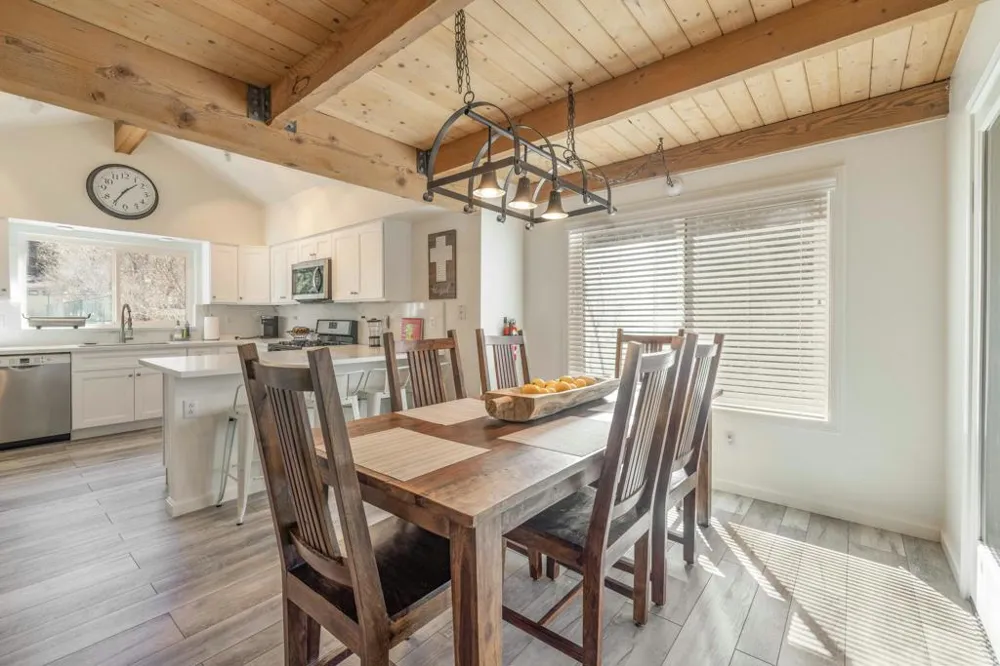 43063 Goldmine Woods Lane Big Bear, CA 92315