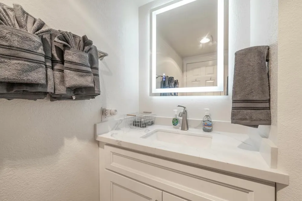 43063 Goldmine Woods Lane Big Bear, CA 92315