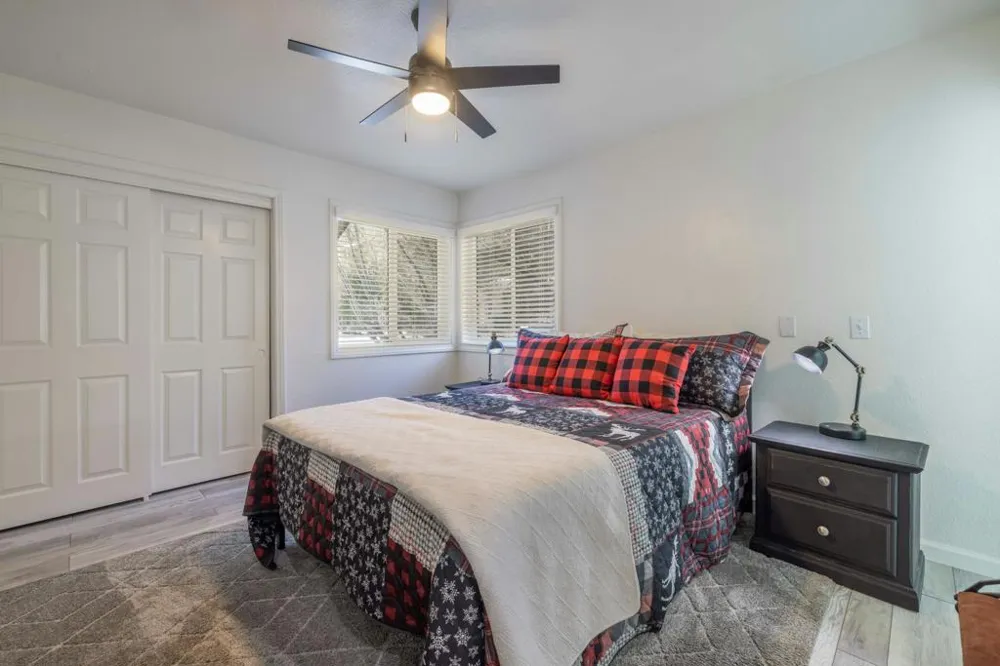 43063 Goldmine Woods Lane Big Bear, CA 92315