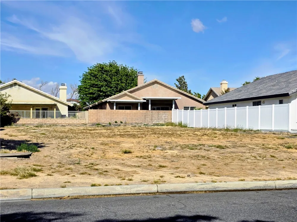 13415 Sea Gull Drive Victorville, CA 92395