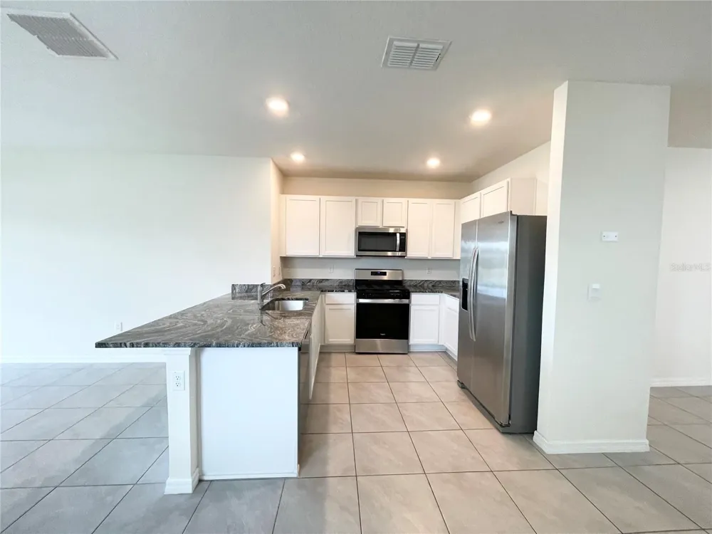 35759 SUNFLOWER HILL DR Zephyrhills, FL 33541