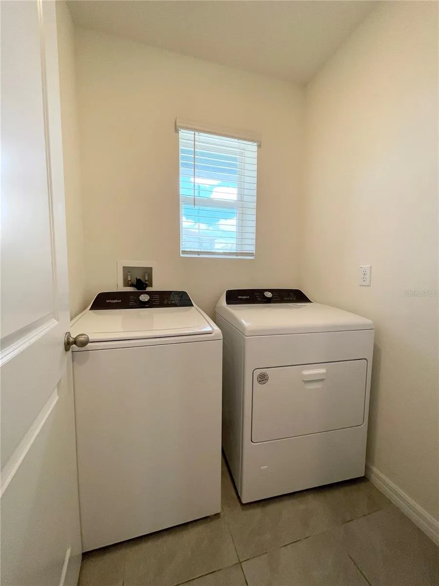 35759 SUNFLOWER HILL DR Zephyrhills, FL 33541