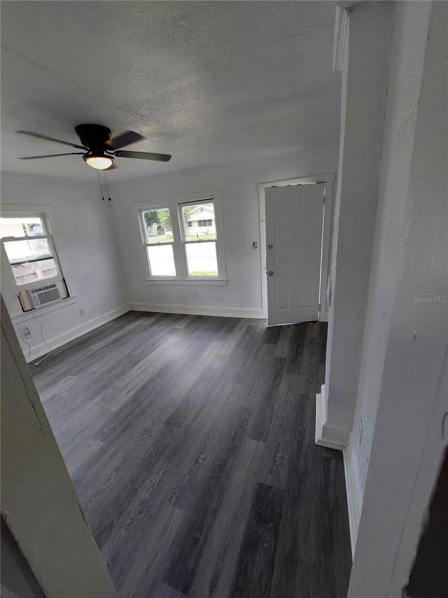 1016 NE 8TH AVENUE ocala, FL 34470