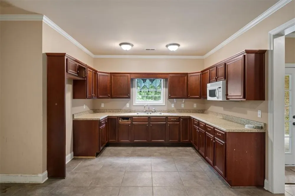 219 Kelvington Way Peachtree City, GA 30269