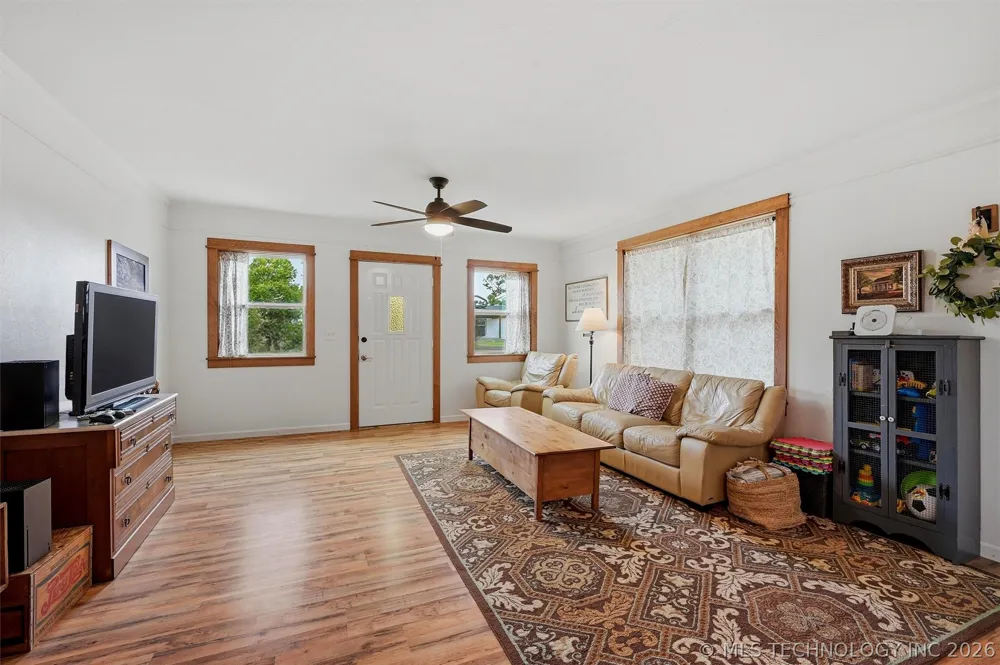 2120 Mason Durant, OK 74701
