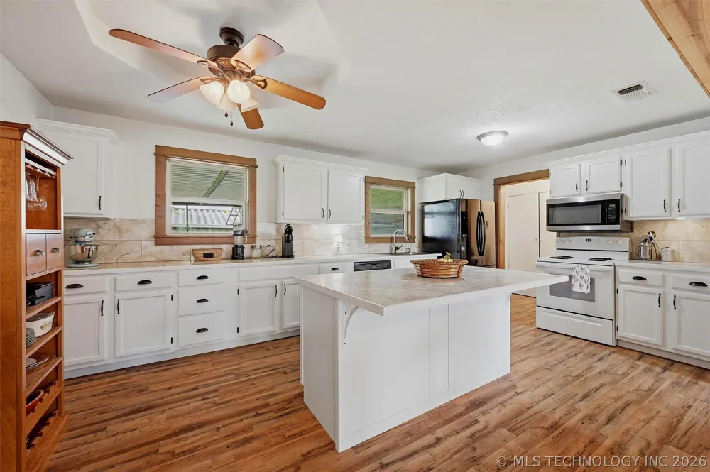 2120 Mason Durant, OK 74701