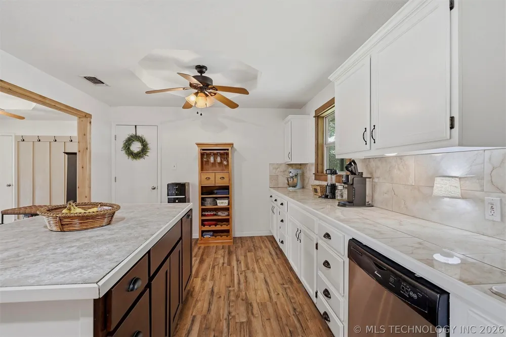 2120 Mason Durant, OK 74701